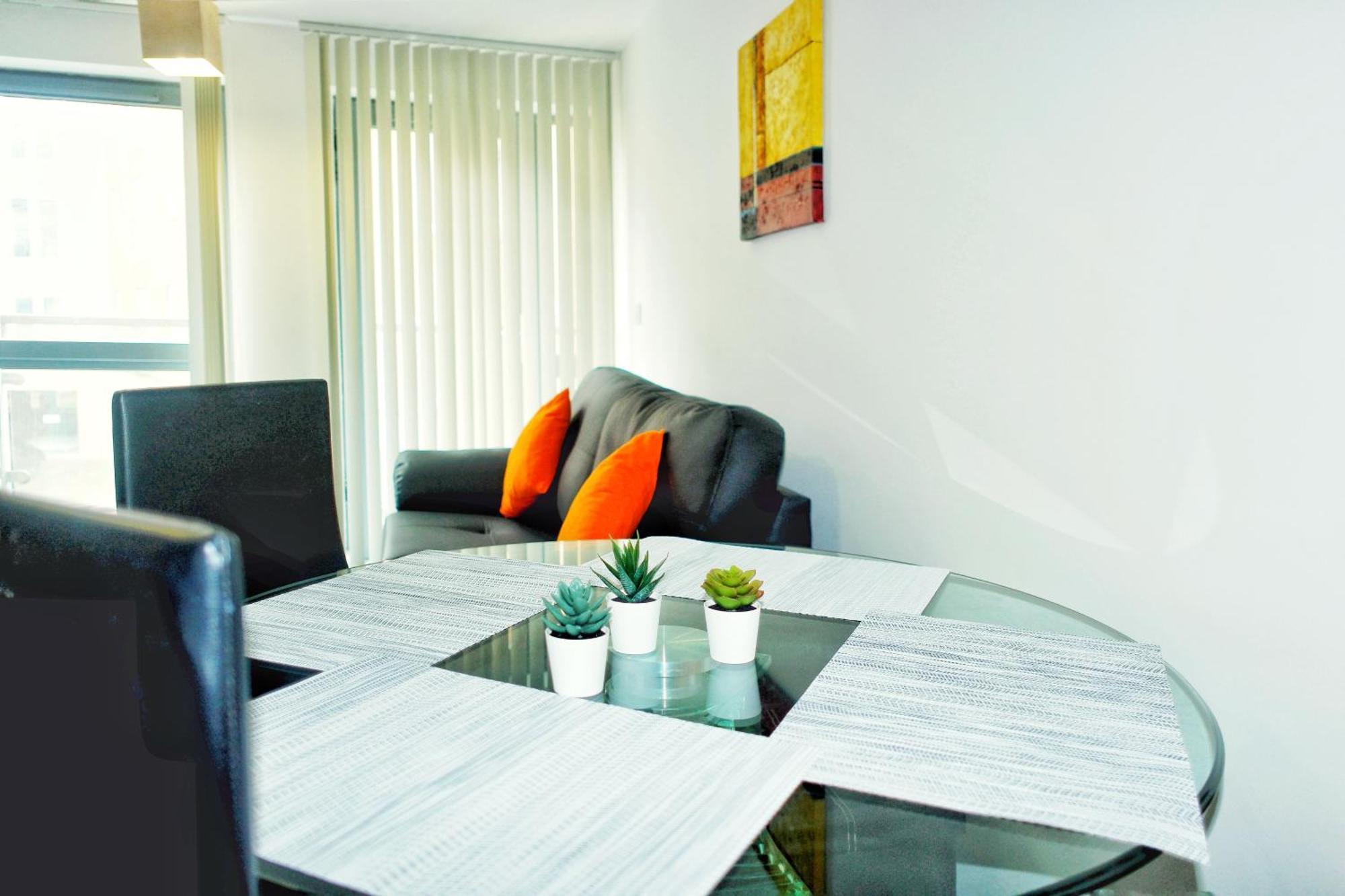 2 Bed Ensuite With Balcony And Free Onsite Secure Parking Манчестер Экстерьер фото